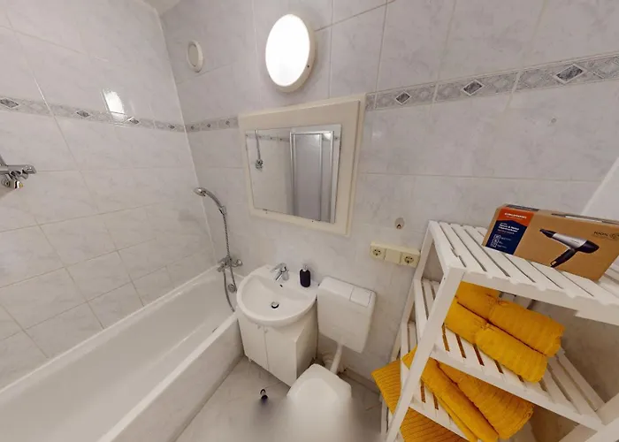 Komfortabel Wohnen Fuer 5 Personen, Wlan Lejlighed Chemnitz